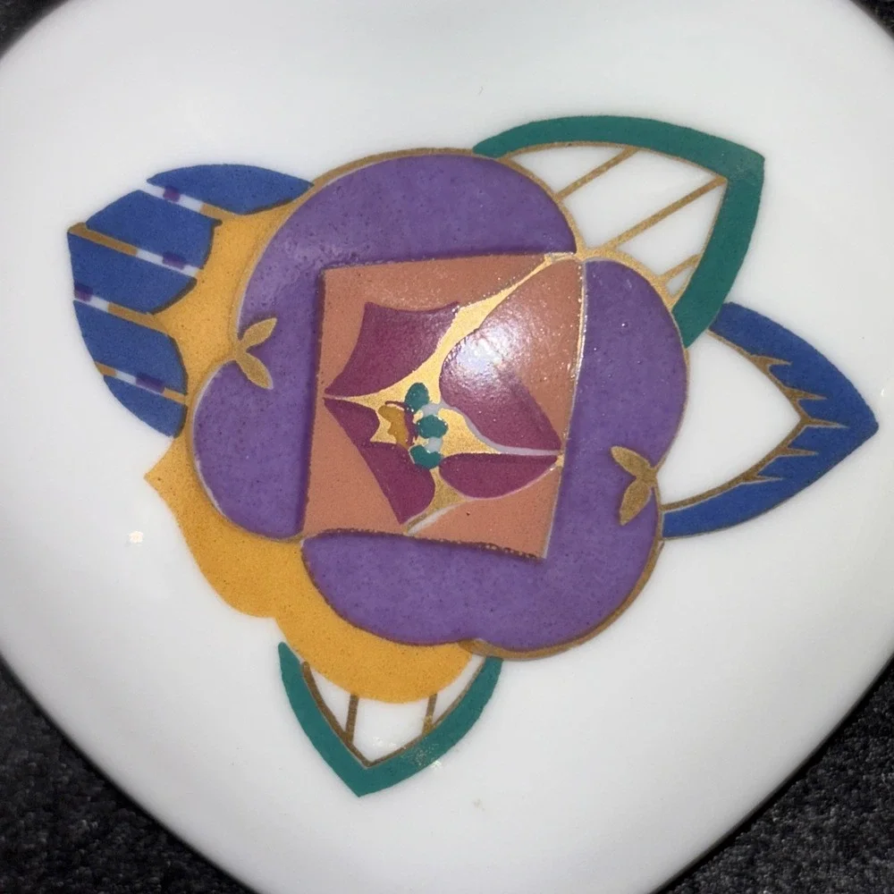 Sigma Taste Setter Japan‎ Limelight By Minilla Porcelain Heart Trinket Box RARE